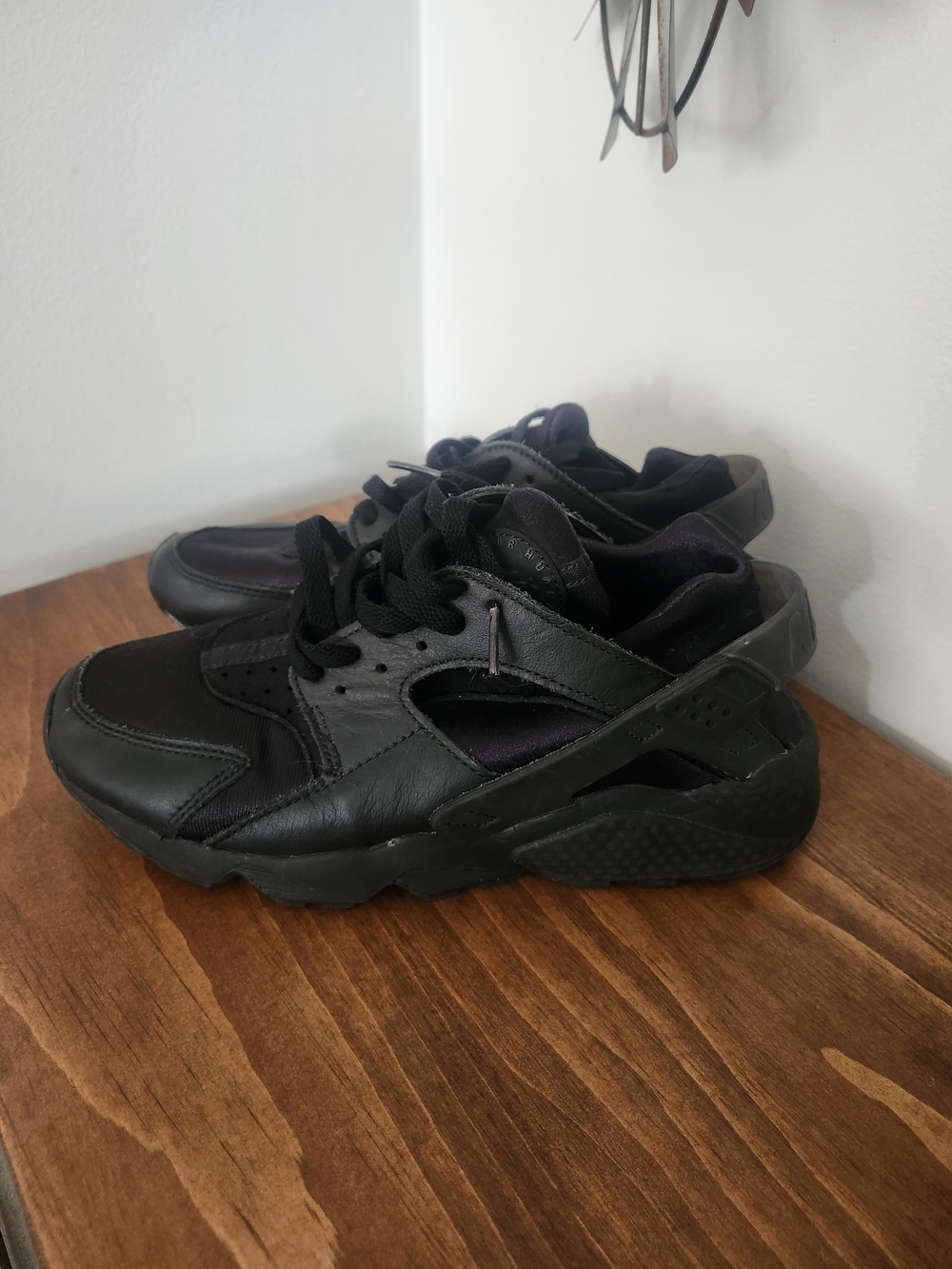 Nike Youth Black Athletic Sneakers
